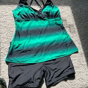 Green and Black Tankini Set